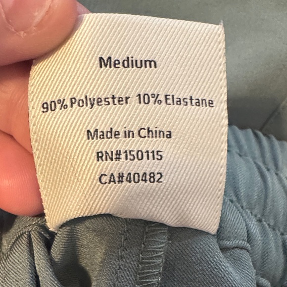 Varley Women's Green Shorts - Picture 4 of 4